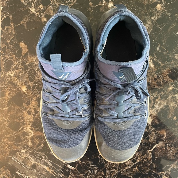 Blue Nike Hypershift Training Shoes - Picture 3 of 7